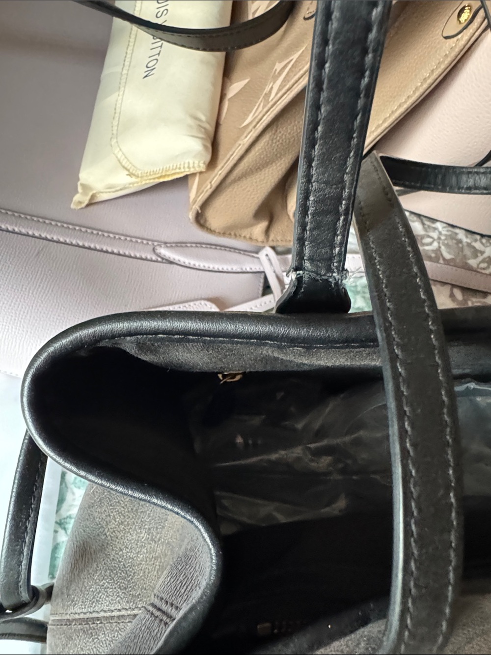 Coach Purse - Picture 5 of 7